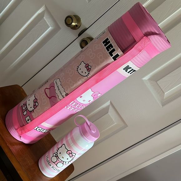 Hello Kitty Accessories - Hello Kitty Yoga Mat & Water Bottle